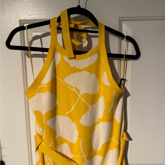Diane Von Furstenberg for Target Halter Tie Neck Yellow Sweaterknit Dress L - Picture 6 of 8